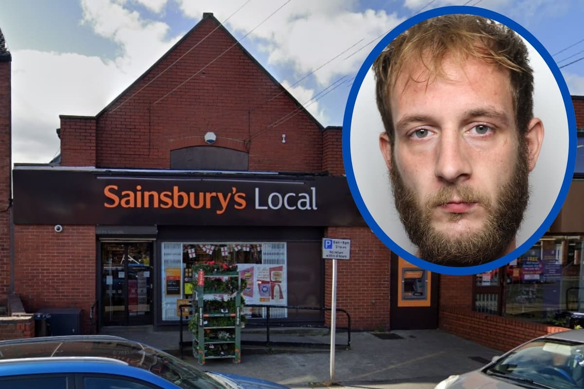 Ein Mann, der wegen Hausverbots und Plünderungen bei Sainsbury's in ...