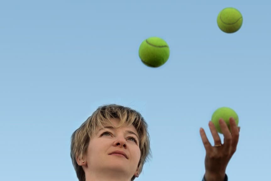 Column: Doctor's Casebook by Dr Keith Souter: Juggling helps your brain ...