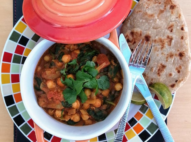 Karen's delicious vegan spinach and chickpea curry