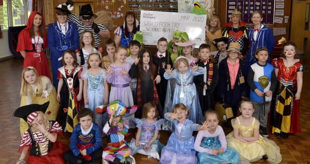 Pictured at Purston Infants School, Featherstone , On World Bookday 5th March 2020.
Children's Author Sue Johnson, Middle  with Teaching Staff  & Pupils at The World Bookday celebrationds, at Purston Infants School, Featherstone West Yorkshire 
Images 
Steve Parkin 
07540051171
