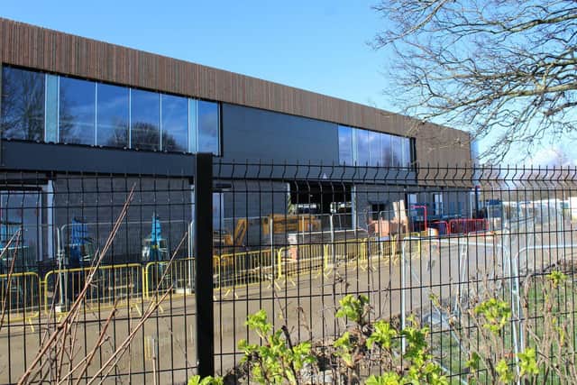 The new 21m leisure centre in Pontefract will now not be open until 2021, it has emerged.