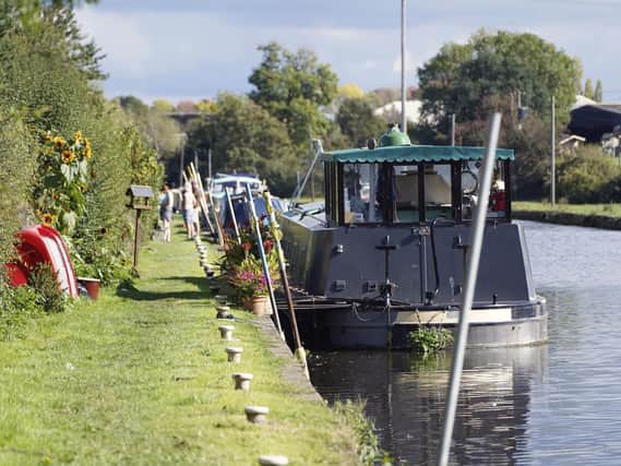 Moore than 500 people have signed a petition to save Broad Cut Moorings, after the Canal and River Trust revealed that they will offer only short term summer moorings in future years, instead of the current long term offer.