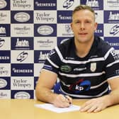 Craig Kopczak signs for Featherstone Rovers (PIC courtesy of Featherstone Rovers)
