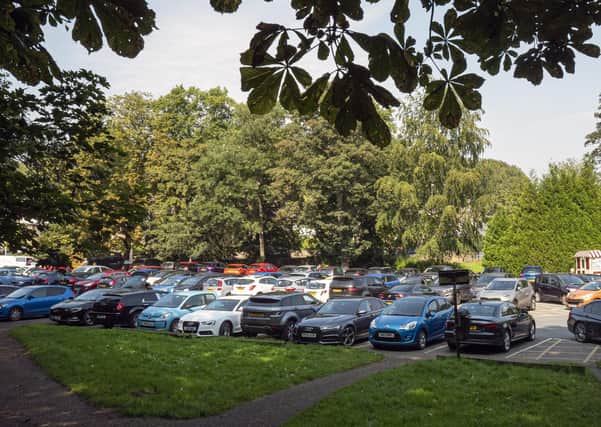 Free: The car park at Newmillerdam is included in the free parking.