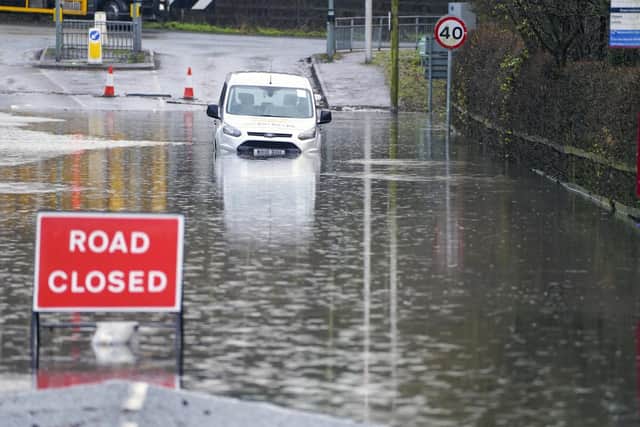 A series of flood alerts for Wakefield and Horbury have been removed, but areas of Castleford and Pontefract remain on high alert for the possibility of flooding.
