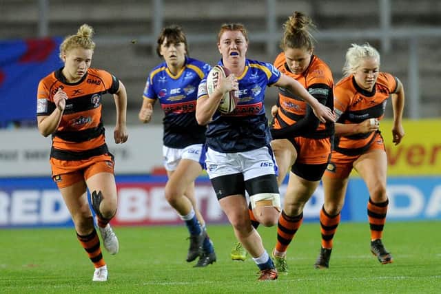 Dannielle Anderson in action for Leeds Rhinos