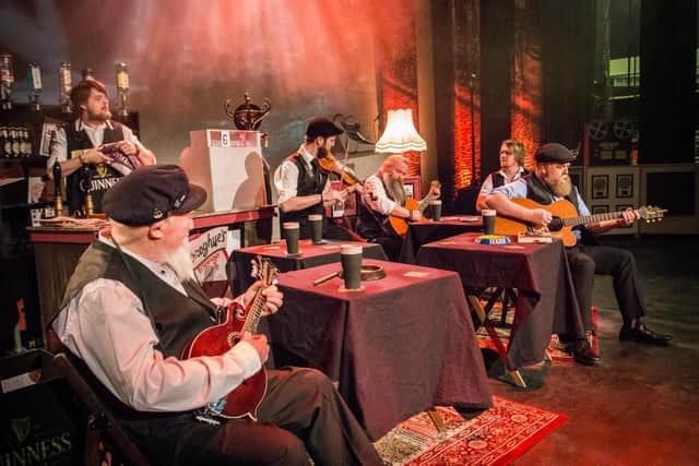 The cast of Seven Drunken Nights