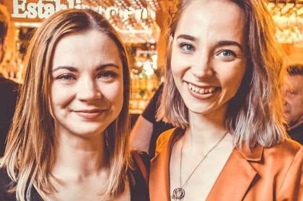Laura White and Hayley OHara are running the London Landmarks Half Marathon in aid of the Head and Neck Cancer Foundation, a charity that is devoted to raising awareness, and adoption of, ground-breaking head and neck cancer treatment.