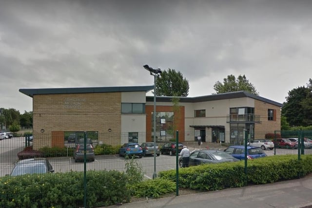 There are 3,093 patients per GP at Ash Grove surgery in Knottingley. In total there are 12,115 patients and the full-time equivalent of 3.9 GPs.
