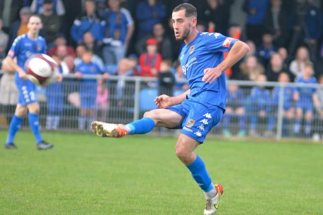 Jack Vann scored a spectacular second goal for Pontefract Collieries at Cleethorpes Town.