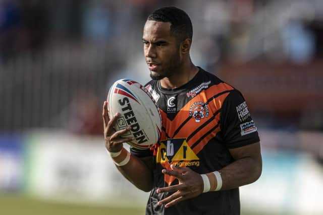 Jason Qareqare has signed a two-year contract extension with Castleford Tigers, keeping him at the club until the end of the 2024 season.
