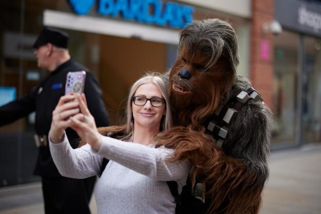 A selfie with the legendary Chewie.