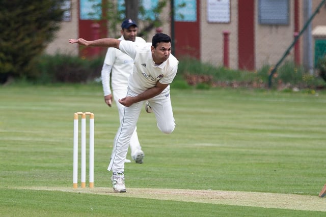 Batley's opening bowler Navid Arif took four 4-70 against Methley.