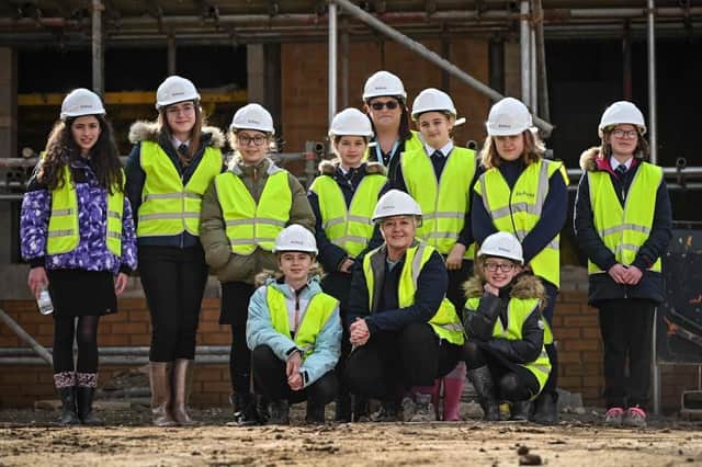 National homebuilder, Bellway Homes, Yorkshire welcomed an after-school club of girls to its City Fields development in Wakefield to find out more about the construction industry and the various jobs in it.