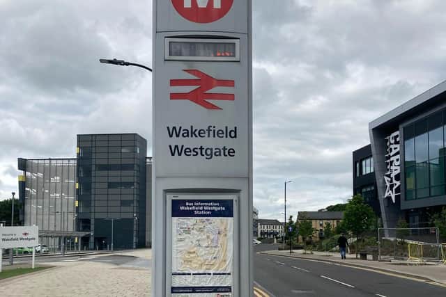 WH Smith has been given permission to sell alcohol from its shop at Wakefield Westgate railway station.