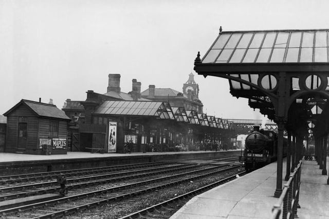 An L.N.E.R. train arriving at Wakefield railway station,
