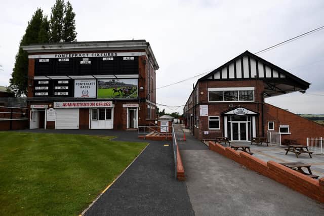 Pontefract Racecourse is set to stage the last of its popular Friday evening meetings for 2022.