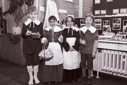 Clifton Infant School pupils visit to Clarke Hall, Wakefield in 1985