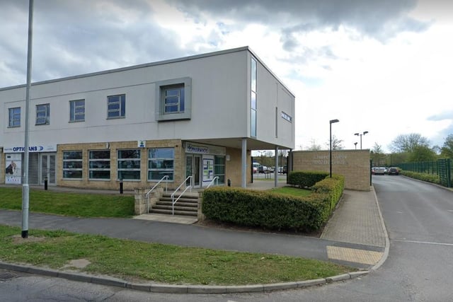 Park Green Surgery at Church View Medical Centre in Pontefract, was recorded as having 10,968 patients and the full-time equivalent of  4.5 GPs, meaning it has 
2,461patients per GP.