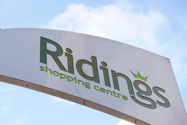 Business leaders have urged Wakefield Council to consider buying the The Ridings so it can press ahead with regeneration plans.
