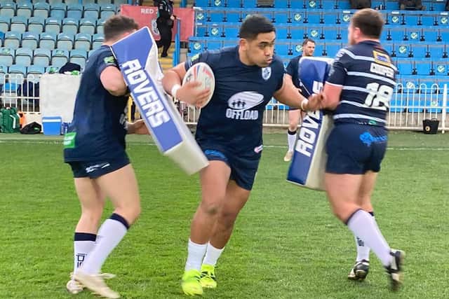 Featherstone Rovers players promote Offload by wearing their t-shirt
