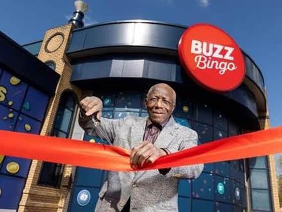 To really celebrate the opportunity to reunite with friends and meet new people again, Buzz Bingo is offering a free tea or coffee and a sausage or bacon breakfast roll between 10am-11am in all its clubs on Monday.