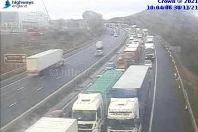 There's heavy traffic this morning on the M62 Eastbound between J31 A655 at Castleford and J32 A639 Colorado Way, Pontefract. (Highways England)