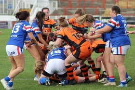 Castleford Tigers Women and Wakefield Trinity Ladies will meet in the new group format of the Betfred Challenge Cup.