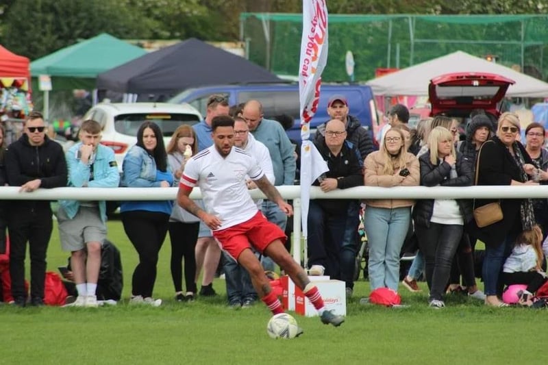 The Kews Burrow Charity FC took on the Jet2 All-Stars on Sunday in front of hundreds of spectators to raise money for the Rob Burrow MND Centre.
