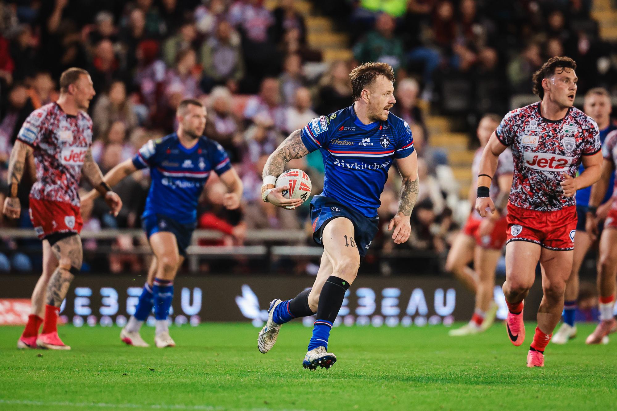 Dominant Wakefield Trinity beat Leigh Leopards to secure home play-off tie ...