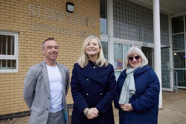 Simon Topham, CEO of Citizen’s Advice Wakefield District; West Yorkshire Mayor Tracy Brabin and Wakefield councillor Maureen Cummings, right.