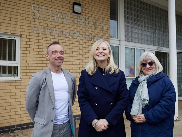 Simon Topham, CEO of Citizen’s Advice Wakefield District; West Yorkshire Mayor Tracy Brabin and Wakefield councillor Maureen Cummings, right.