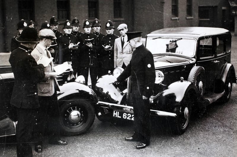 Police recruits receiving instruction in making notes after a car accident, at the headquarters of the West Riding police in Wakefield, Every recruit had 12 weeks training.. (Photo by Fox Photos/Hulton Archive/Getty Images)