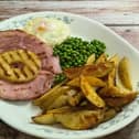 Classic favourite gammon, chips and pineapple.