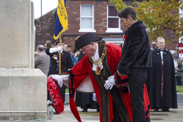 Wakefield Mayor and Mayoress, Councillor David Jones and Mrs Annette Jones paying their respects.
