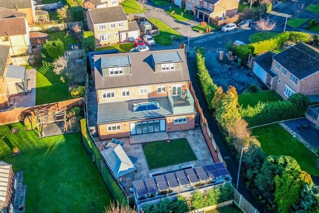 This incredble luxury home, on Woodthorpe Glades, is currently available for £1,250,000 on Rightmove.