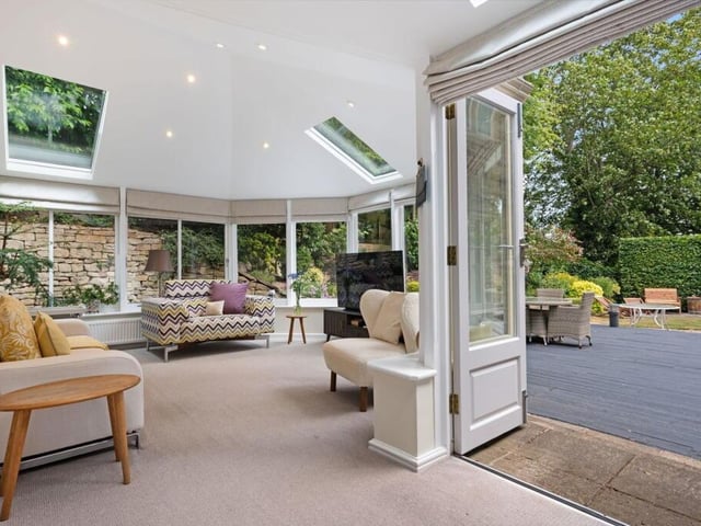 A garden room adds to the many facilities.