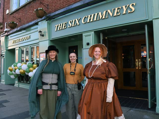 The Six Chimneys Wetherspoons, Wakefield.
General manager Laura Mason with Shannon Wishon and Sarah Cobham from The Forgotten Women of Wakefield project.
20th February 2024.
Picture Jonathan Gawthorpe