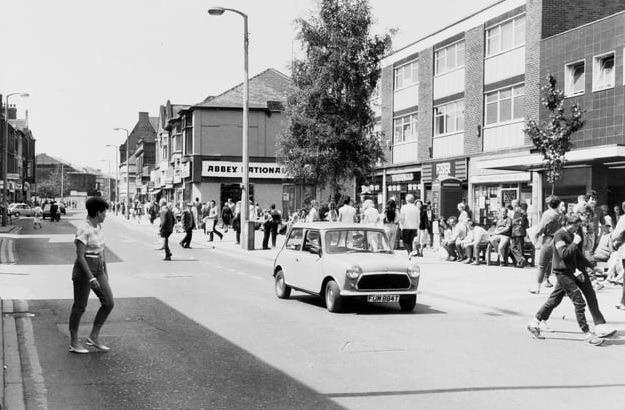 Carlton Street. Castleford, site of the pedestrianisation scheme, 1984.