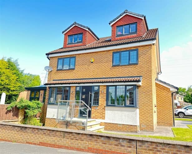 This stunning property, on Meadowcroft Road, is currently available on Rightmove for £420,000.