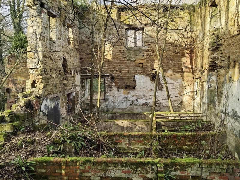Over a century later, in 1694, the estate was bought by the Silvester family who built Newland Hall on the land.