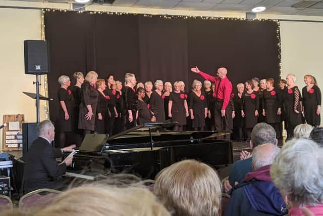 Horbury Singers took first and second place in two classes a the Eskdale Festival of the Arts in Whitby.