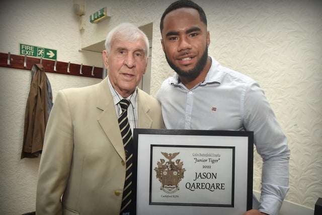 Alan Hardisty presents Jason Qareqare with the Junior Tiger of the Year award.