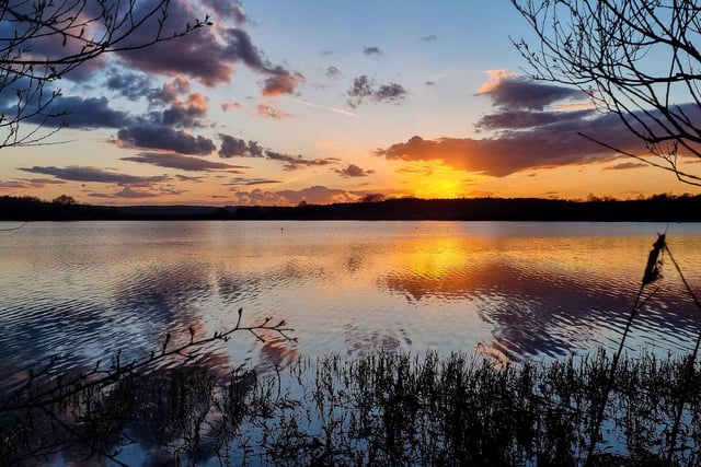 The sun setting over Wintersett Reservoir - taken by Sue Billcliffe.
