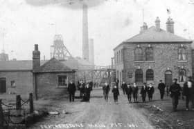 Picture of men and boys walking from Featherstone Main Colliery, thought to have been taken between 1915 and 1925. Image courtesy of Wakefield Libraries.