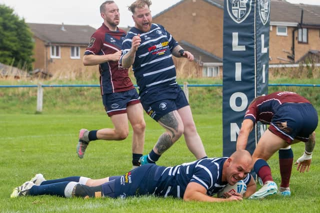 Nathan Hammond crashes over for a first half try for Featherstone Lions.