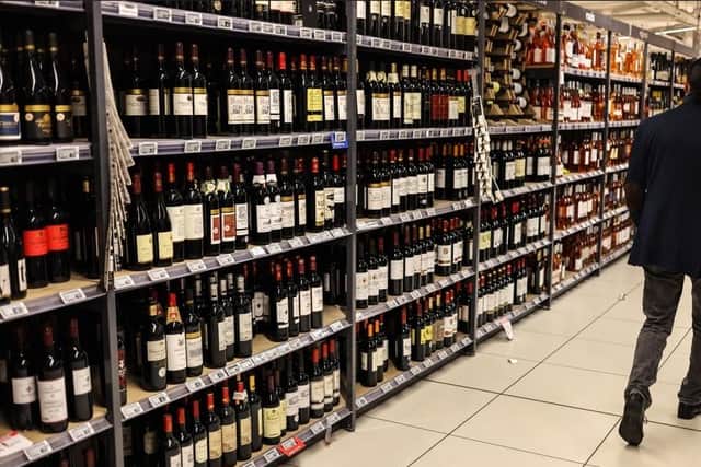 'Pints' of wine to be stocked on supermarket shelves, pubs, clubs and restaurants for the first time