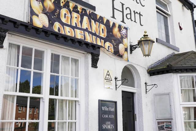 The White Hart held a grand unveiling.