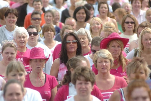 Can you see anyone you know at Pontefract's Race for Life in 2008?