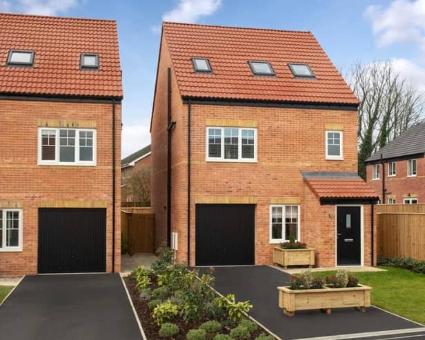 Located on Main Street close to Swithens Farm and Oulton Hall, the 129-home development comprises a mix of two-, three-, four- and five-bedroom practically designed, energy efficient properties.